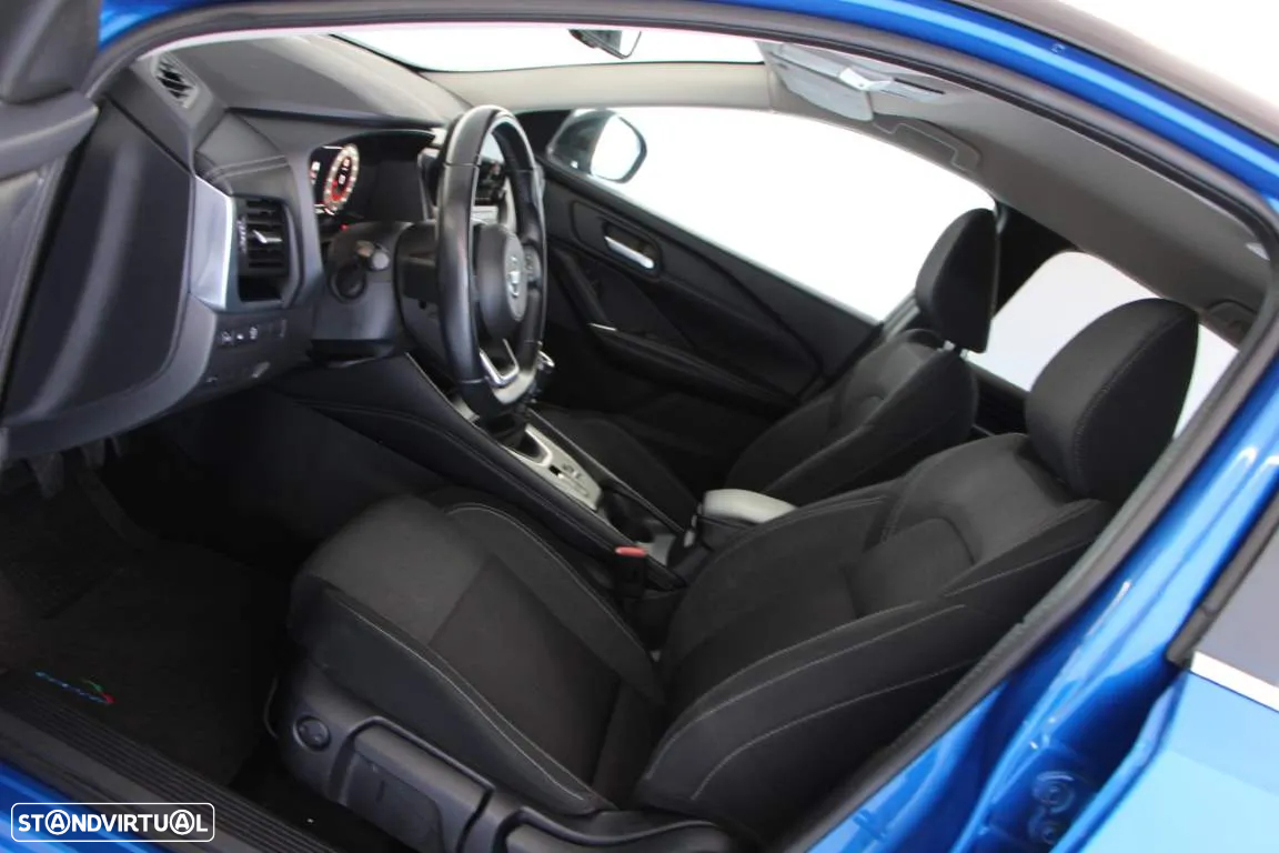 Nissan Qashqai 1.3 DIG-T N-Connecta - 25