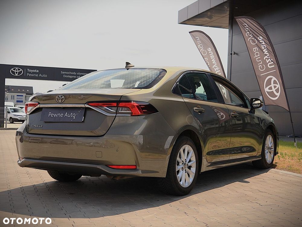 Toyota Corolla - 9