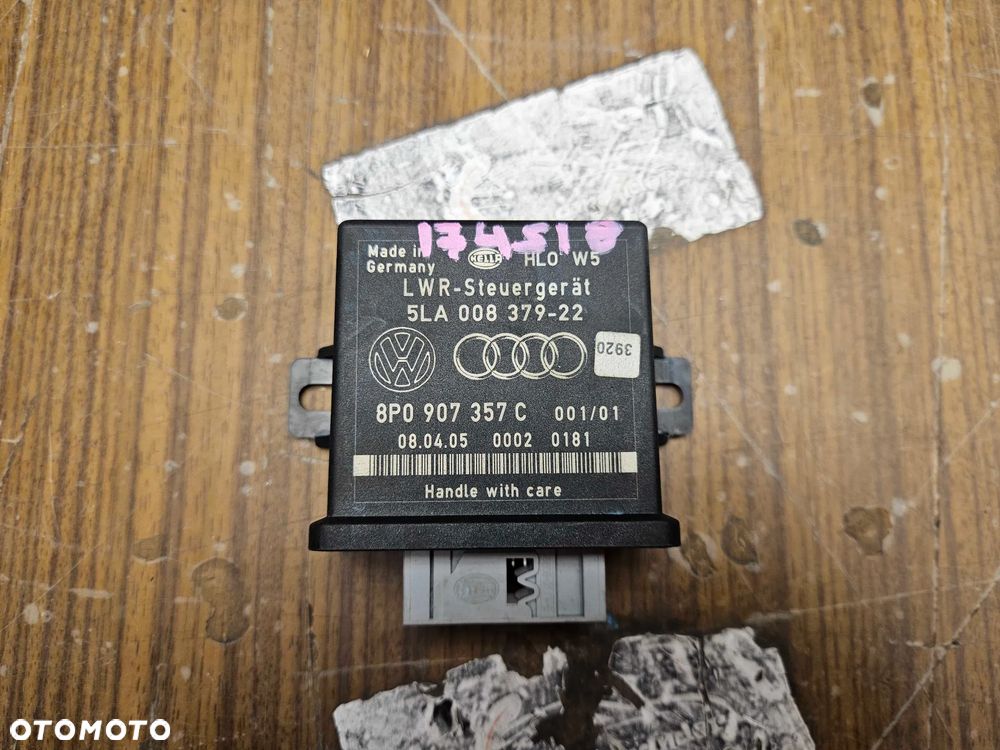 Moduł 8P0907357 C Sterownik Komputer Świateł Xenon Audi A6 C6 A4 B7 A3 8P - 1
