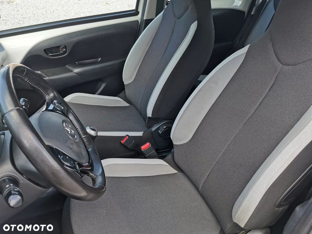 Toyota Aygo - 10