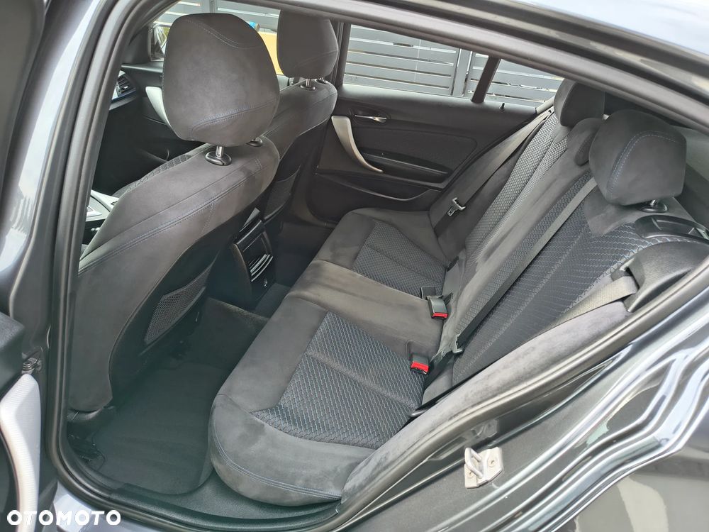 BMW Seria 1 118i Edition M Sport Shadow - 12