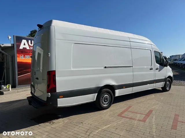 Mercedes-Benz Sprinter 319 Extra long - 4