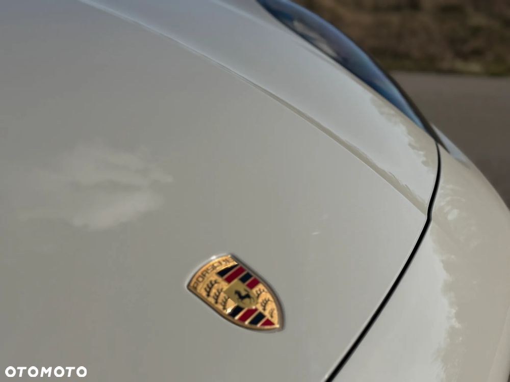 Porsche Cayenne Turbo - 20