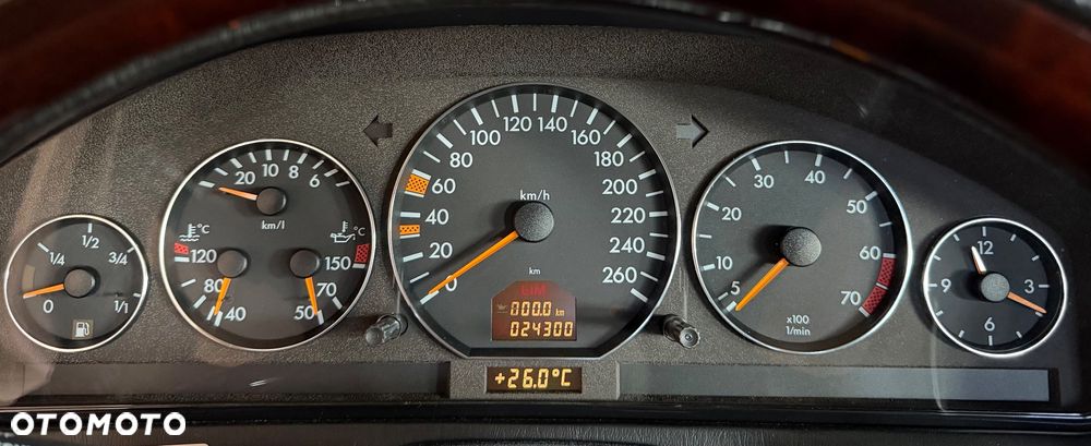 Mercedes-Benz SL - 13