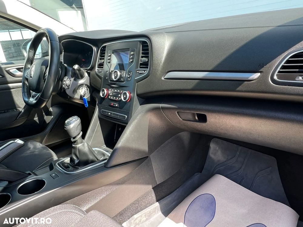 Renault Megane Blue dCi 116 Zen - 13