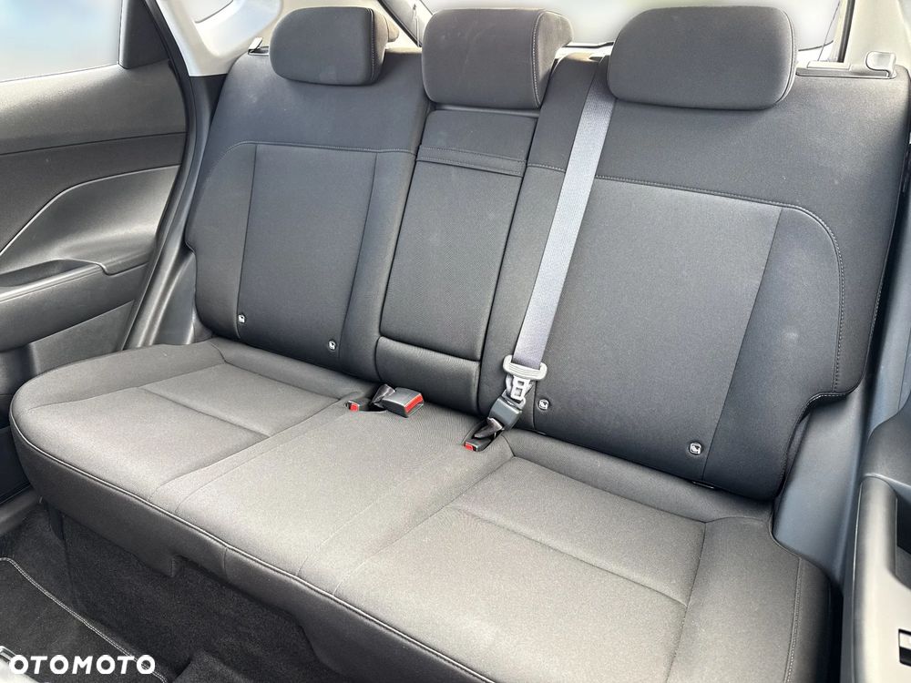 Hyundai Kona - 16