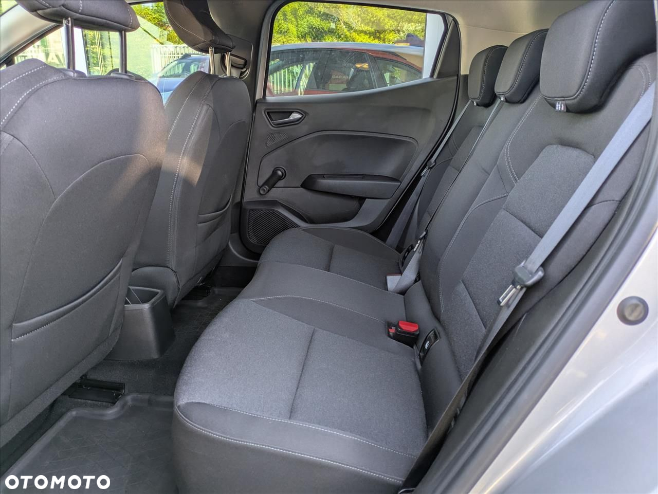 Renault Clio 1.0 TCe Zen - 25