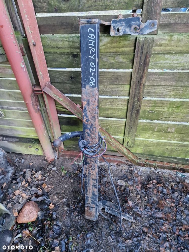 Hak holowniczy Toyota Camry 02-06r. - 1