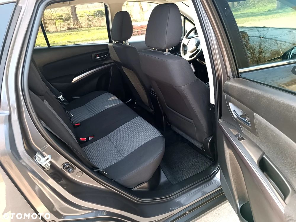 Suzuki SX4 S-Cross 1.4 SHVS Premium - 11