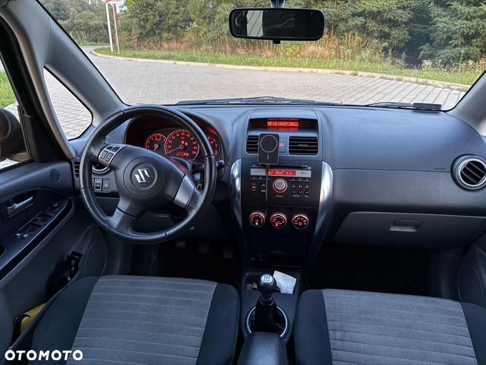 Suzuki SX4 1.6 GS / Premium 4WD - 14