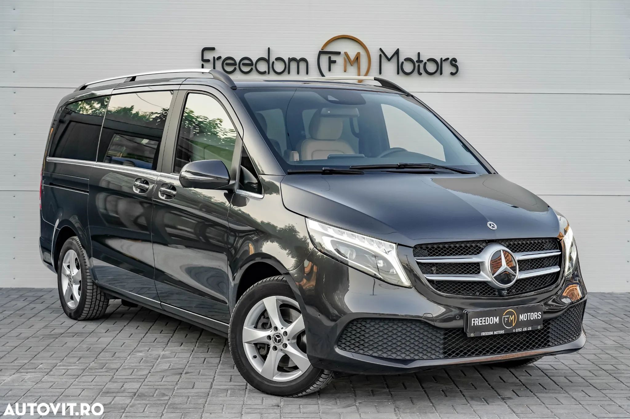 Mercedes-Benz V 250 d extralang 4Matic 9G-TRONIC Avantgarde Edition 2023 - 1