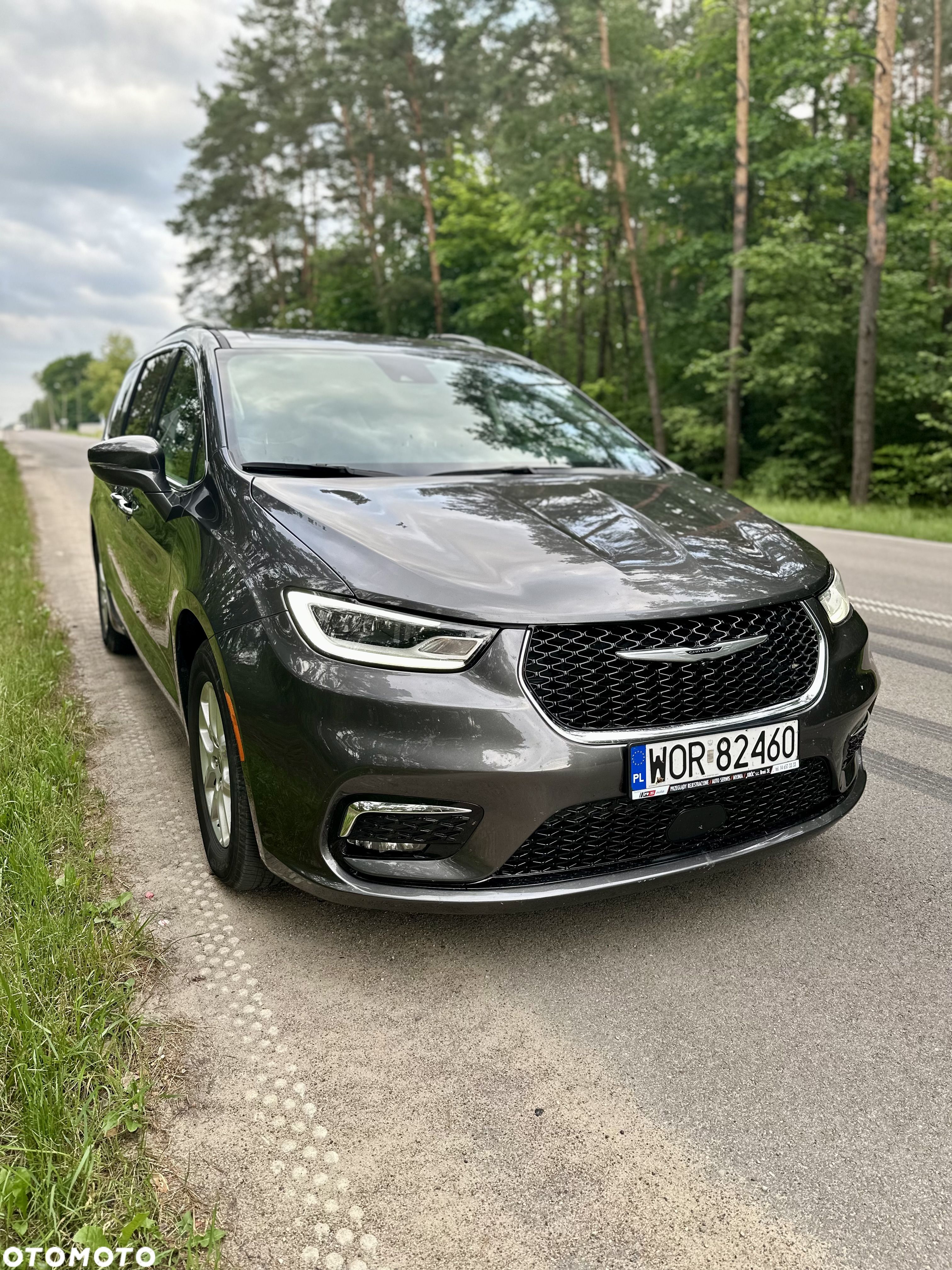 Chrysler Pacifica - 1