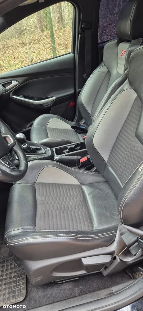 Ford Focus 2.0 EcoBoost ST mit Leder-Sport-Paket - 20