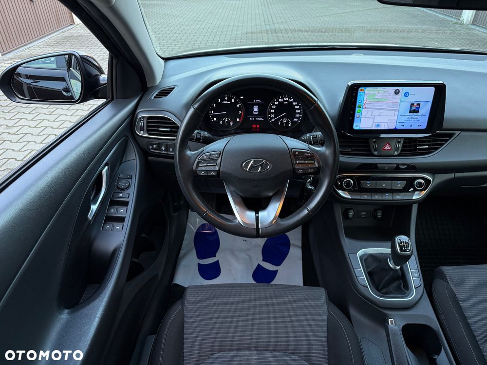 Hyundai i30 1.5 DPI Classic + - 5