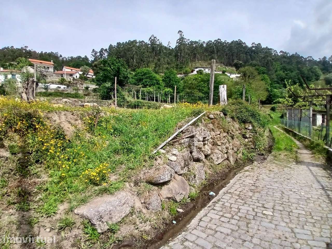 Terreno p/ Construção em Ponte da Barca - Grande imagem: 2/13