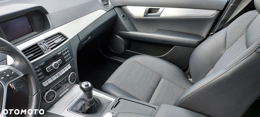 Mercedes-Benz Klasa C - 34