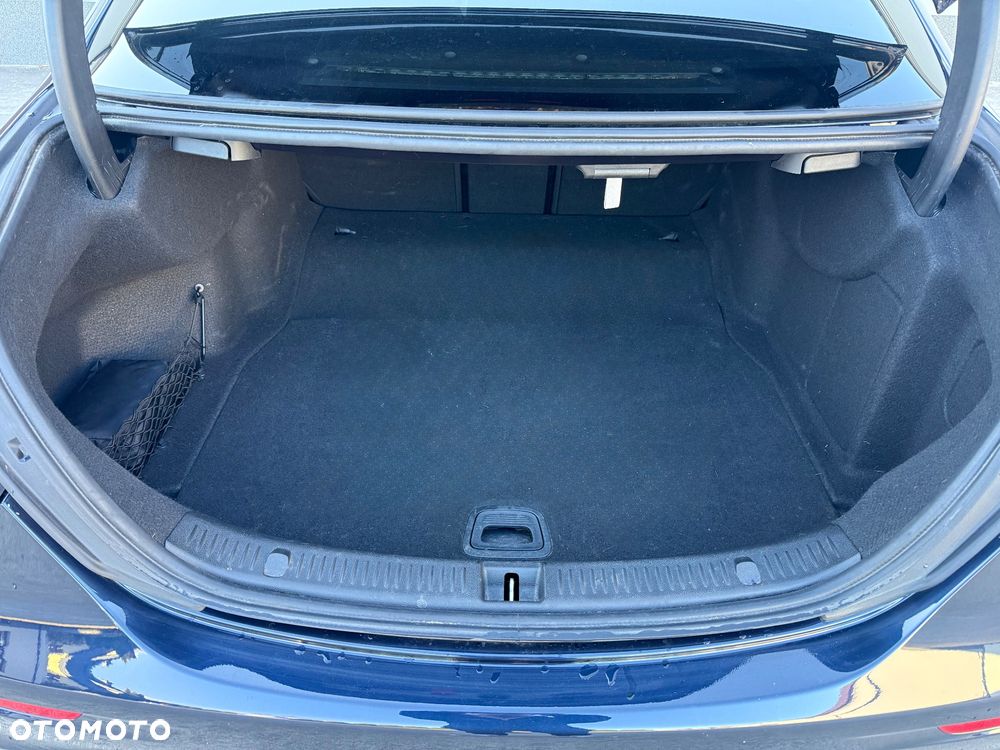 Mercedes-Benz Klasa E 220 d 4-Matic AMG/Avantgarde - 28