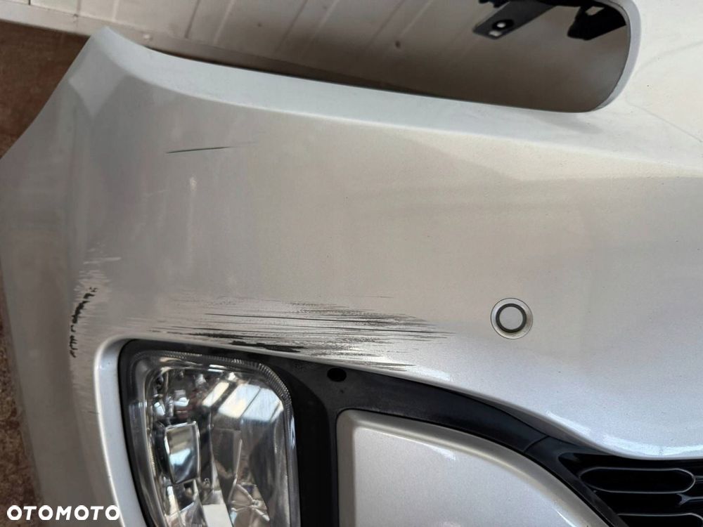 KIA Carens IV 2013-2016 Zderzak przód przedni 4xPDC 3D - 4