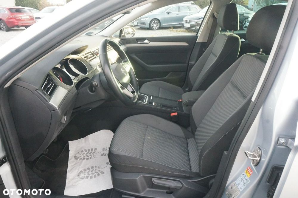 Volkswagen Passat 2.0 TDI EVO Essence - 20