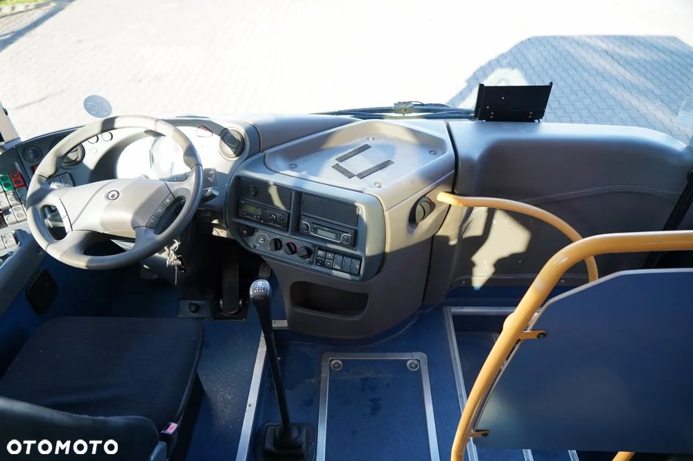 Irisbus RECREO / EURO5 / SPROWADZONY / MANUAL / - 22