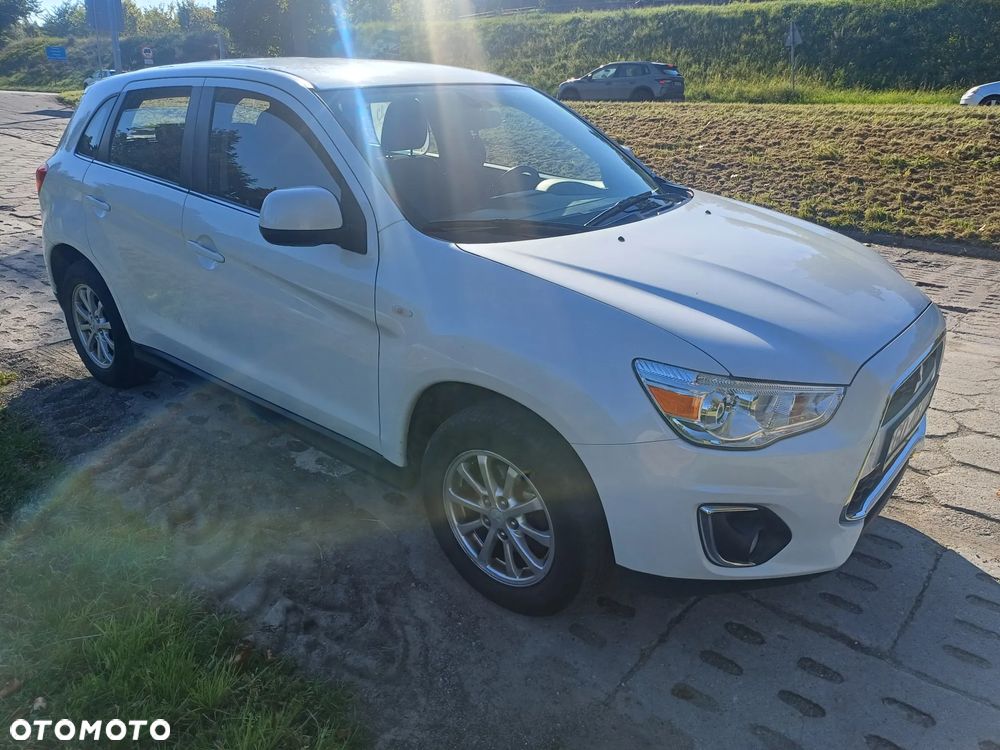 Mitsubishi ASX 1.8 DID Invite 4WD - 2