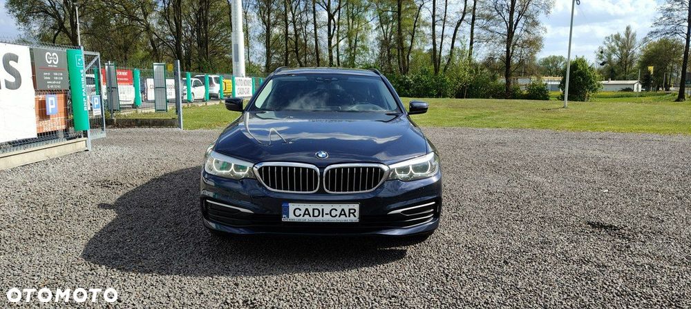 BMW Seria 5 520d xDrive Luxury Line - 2