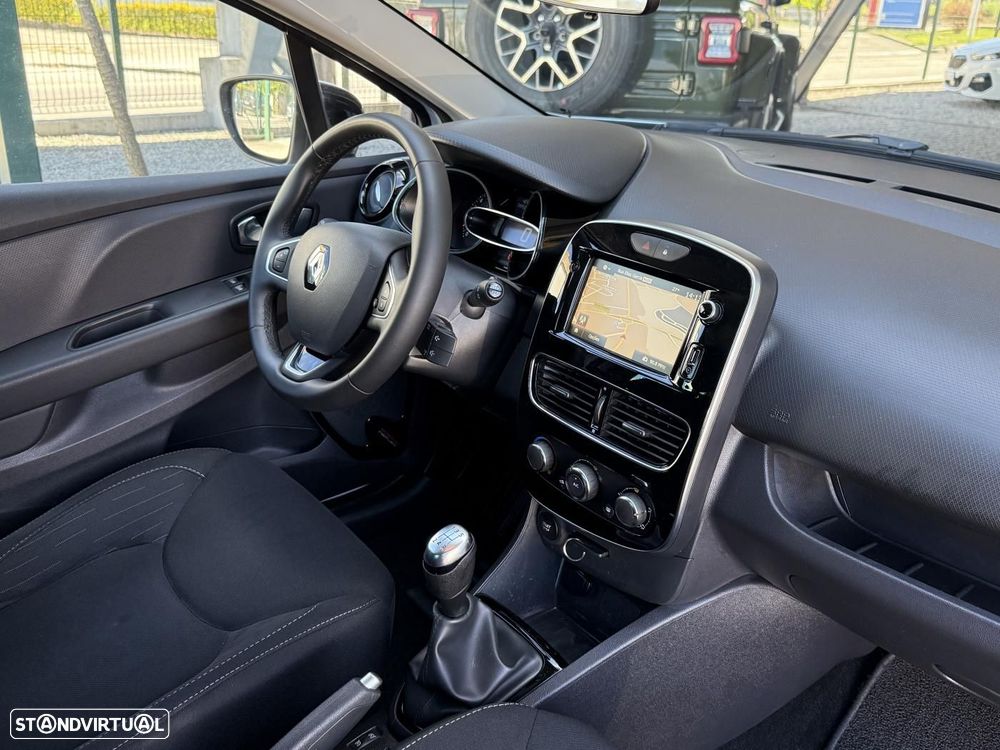 Renault Clio 0.9 TCe Limited Bi-Fuel - 33