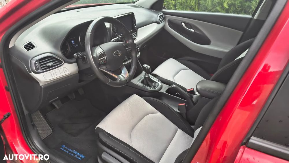 Hyundai i30 1.6 CRDI Trend - 9