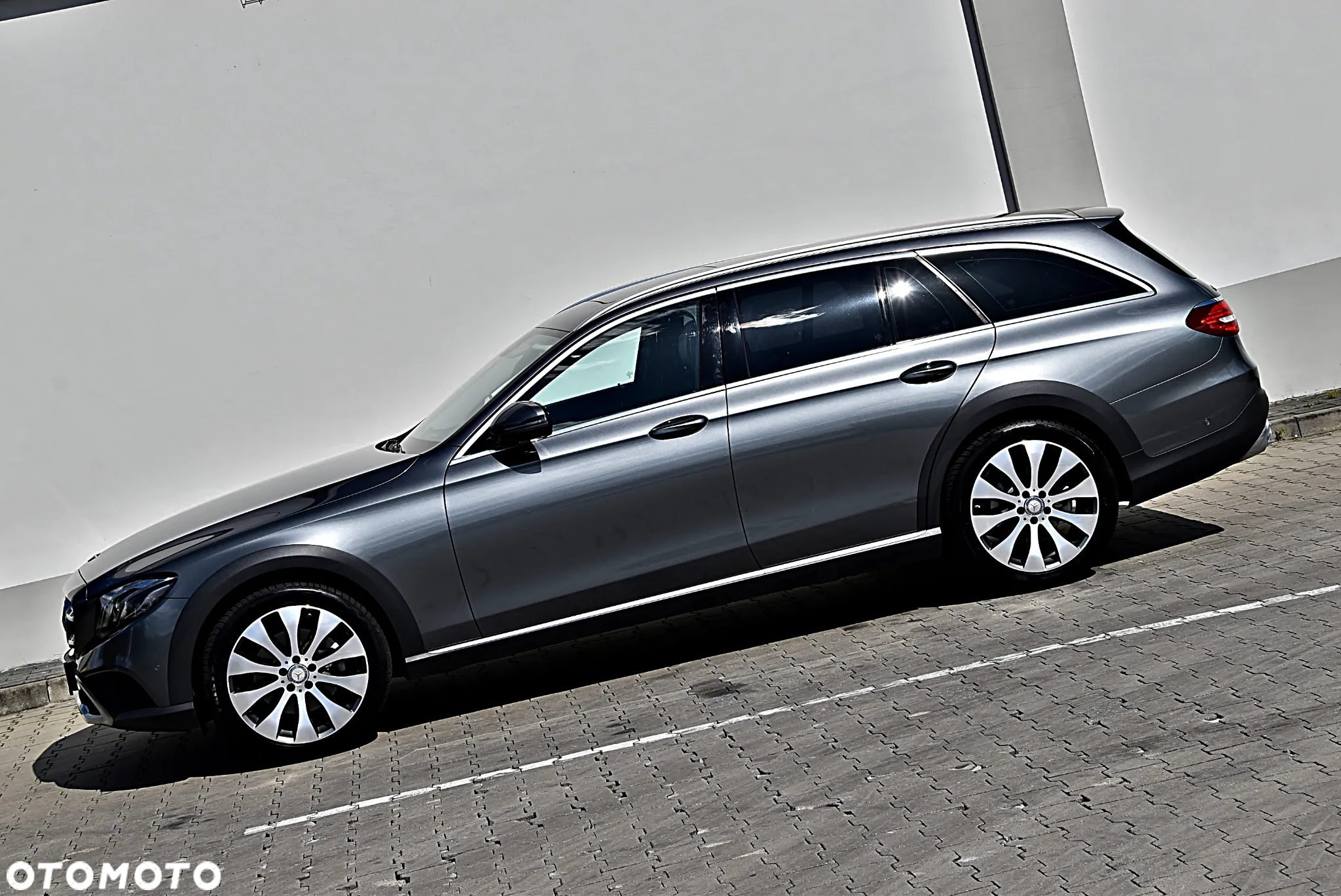 Mercedes-Benz Klasa E 220 d 4Matic T All-Terrain 9G-TRONIC Avantgarde - 6