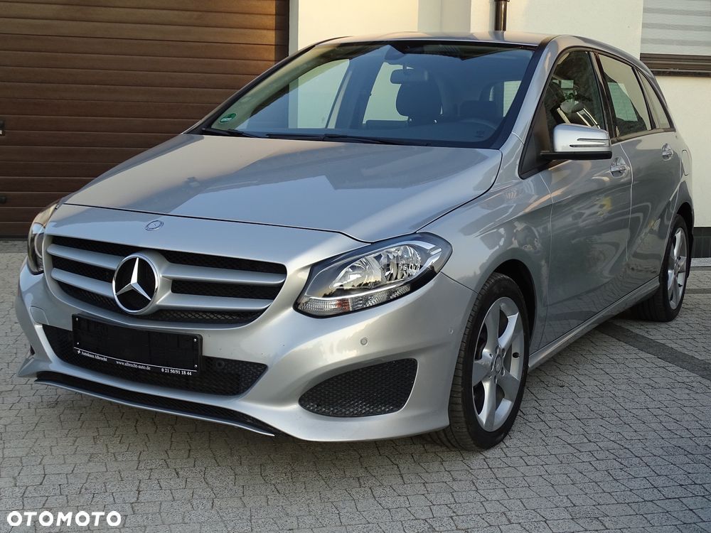 Mercedes-Benz Klasa B 180 Edition - 4
