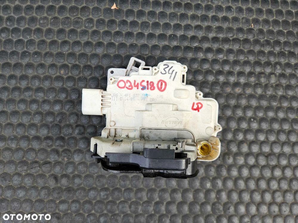 Zamek Drzwi 4F1837015 4F1837016 Rygiel Lewy Prawy Przod Przedni Europa Audi A6 C6 A3 8P - 4
