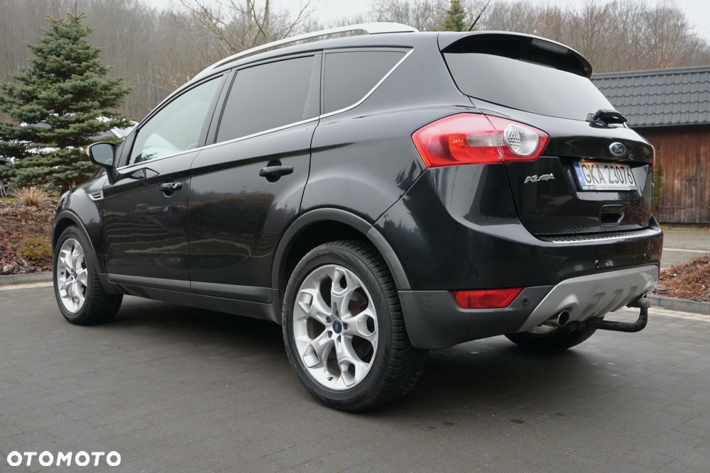 Ford Kuga 2.0 TDCi 4x4 Titanium - 4
