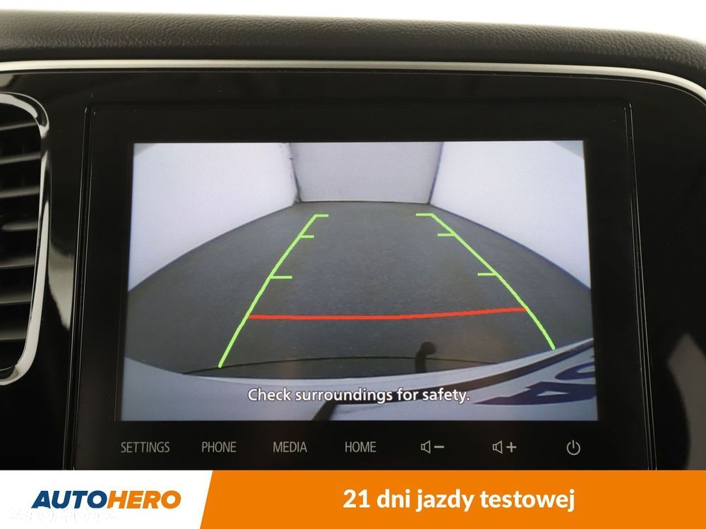 Mitsubishi Outlander - 21