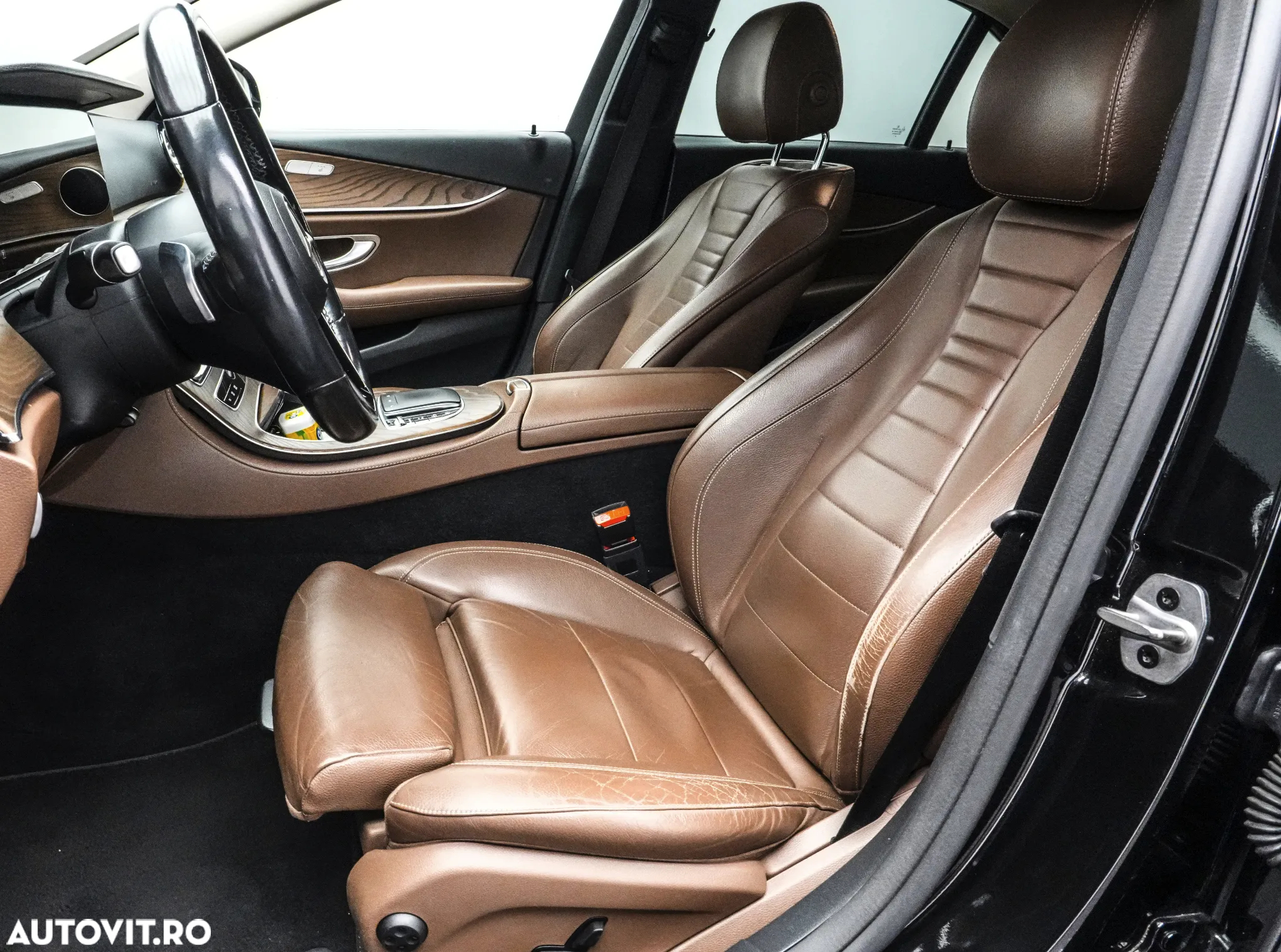 Mercedes-Benz E 220 d 4MATIC Aut. - 13
