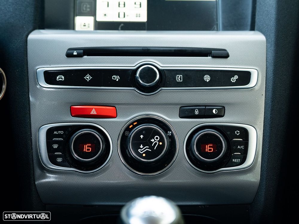 Citroën C4 1.2 PureTech Feel - 33