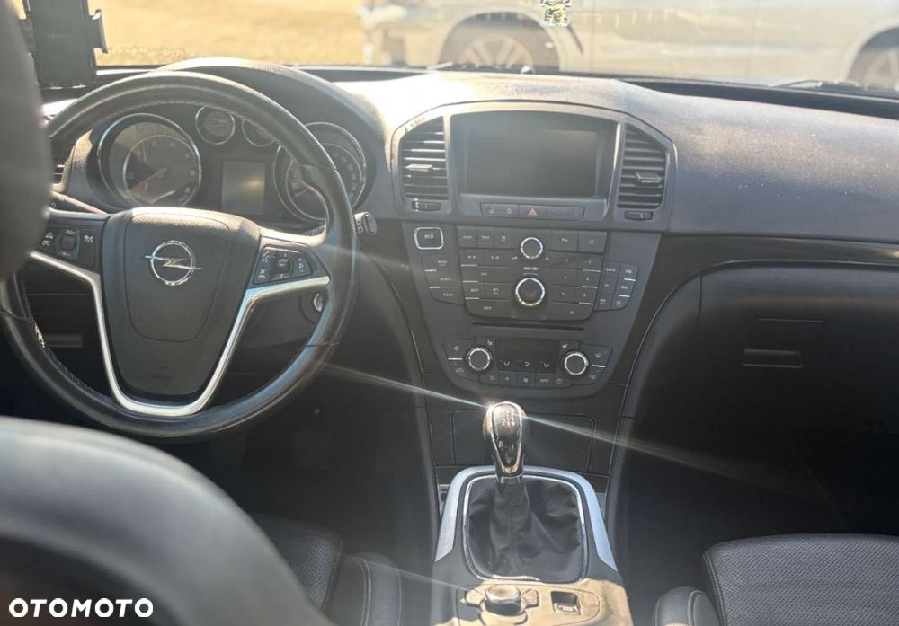 Opel Insignia - 15
