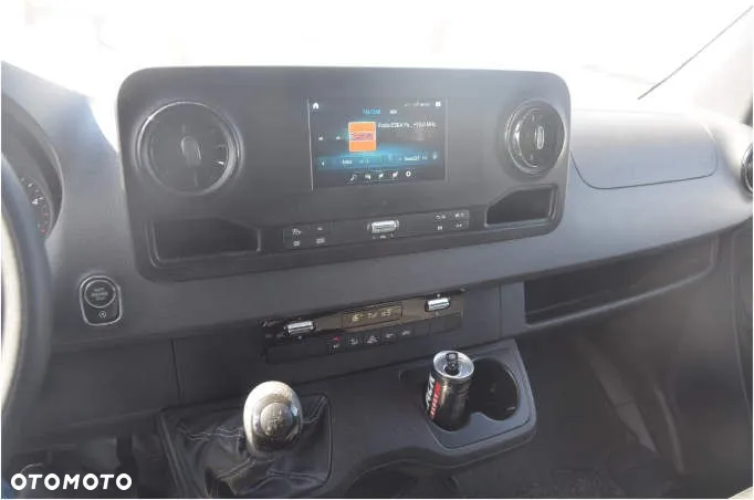 Mercedes-Benz Sprinter - 7