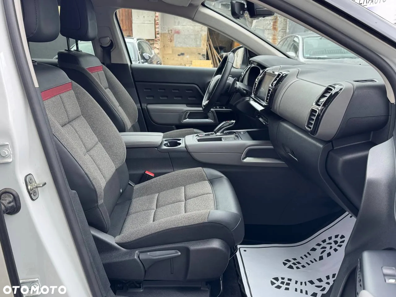 Citroën C5 Aircross Hybrid 225 e-EAT8 FEEL PACK - 30