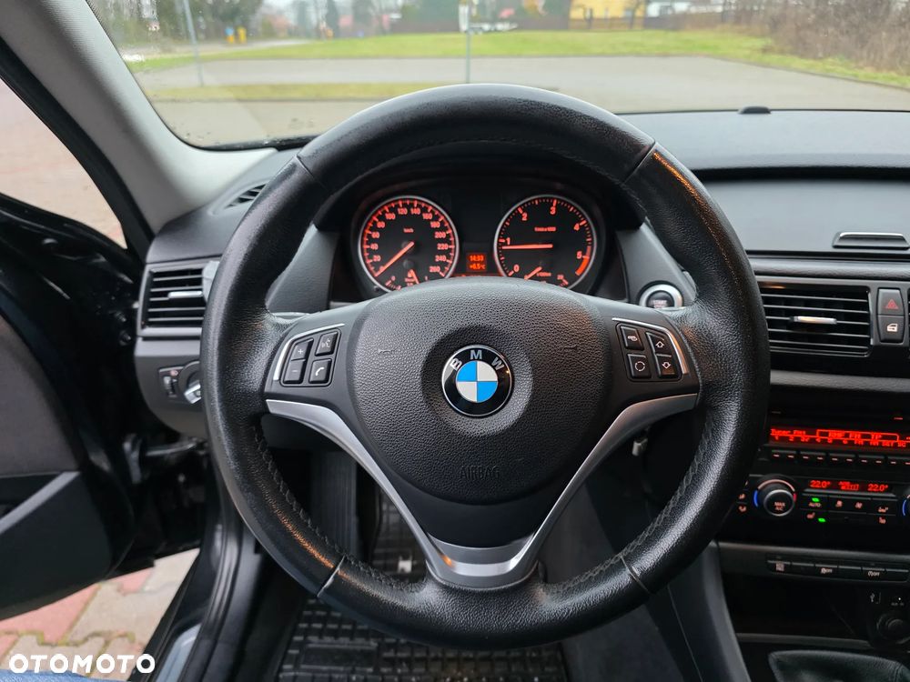 BMW X1 sDrive16d xLine - 30