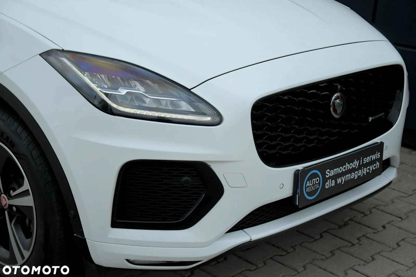 Jaguar E-Pace D200 AWD R-Dynamic S - 10