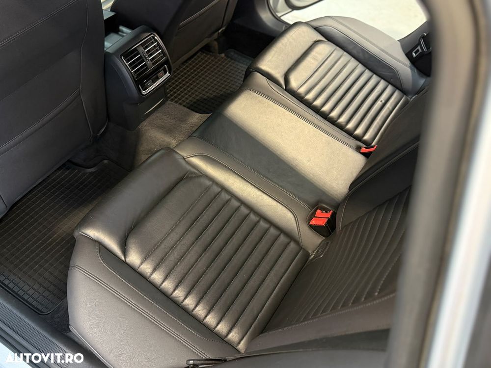 Volkswagen Passat - 15