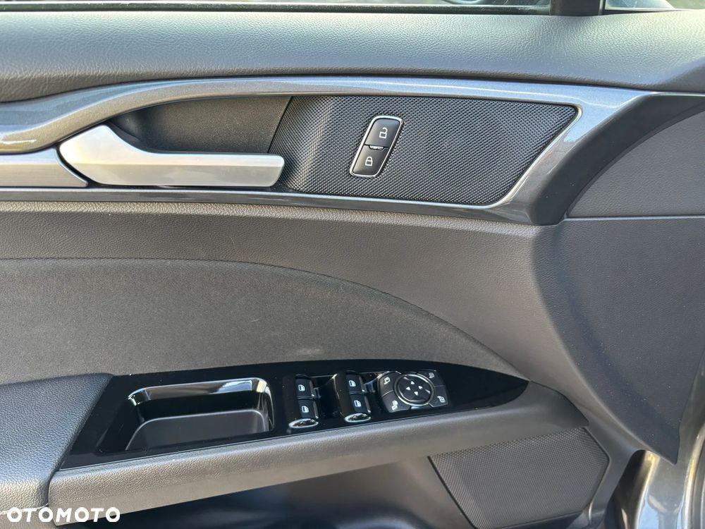 Ford Mondeo Turnier 2.0 EcoBlue Titanium - 35