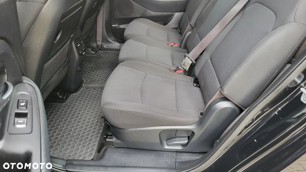 Kia Carens 1.6 GDI Business Line 7os EU6 - 14