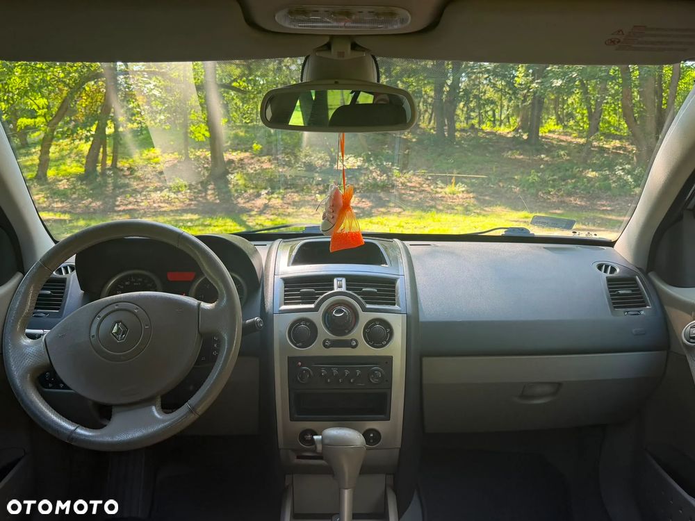 Renault Megane 2.0 Privilege - 6
