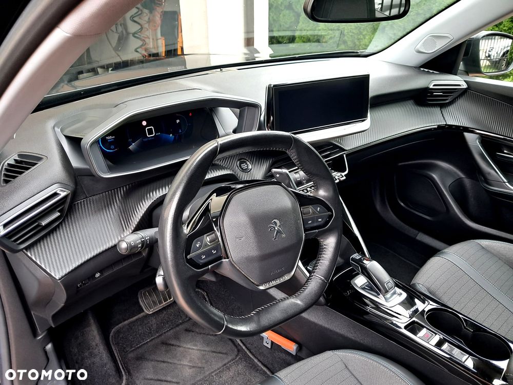 Peugeot 2008 BlueHDi 130 EAT8 Active - 10