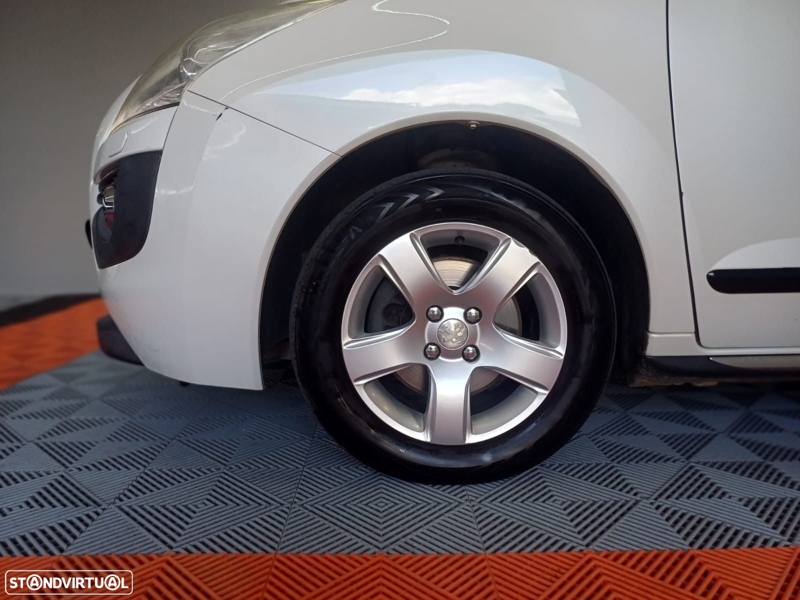 Peugeot 3008 2.0 HDi Hybrid4 - 9