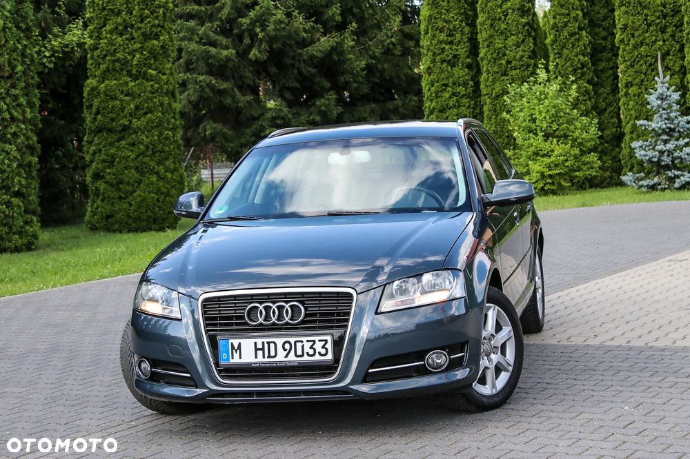 Audi A3 Sportback 1.6 TDI Attraction - 2