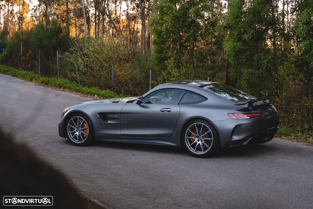Mercedes-Benz AMG GT R - 10