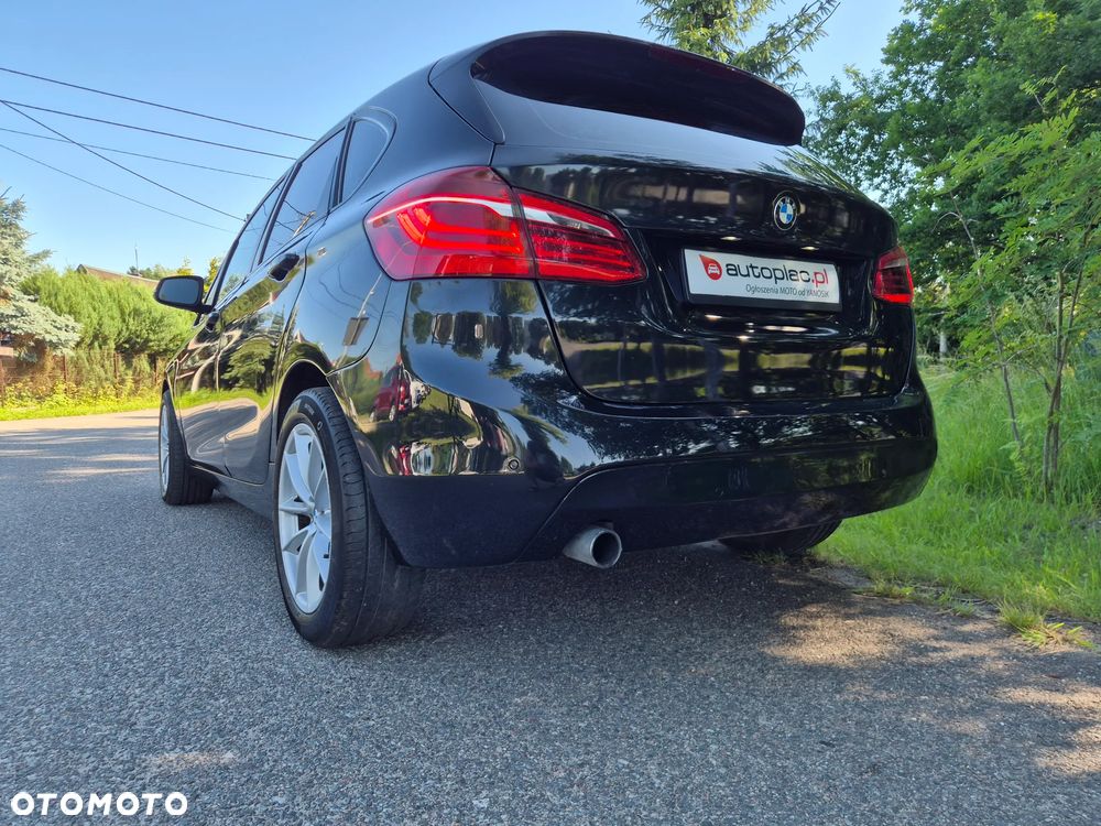 BMW Seria 2 216d Sport Line - 11