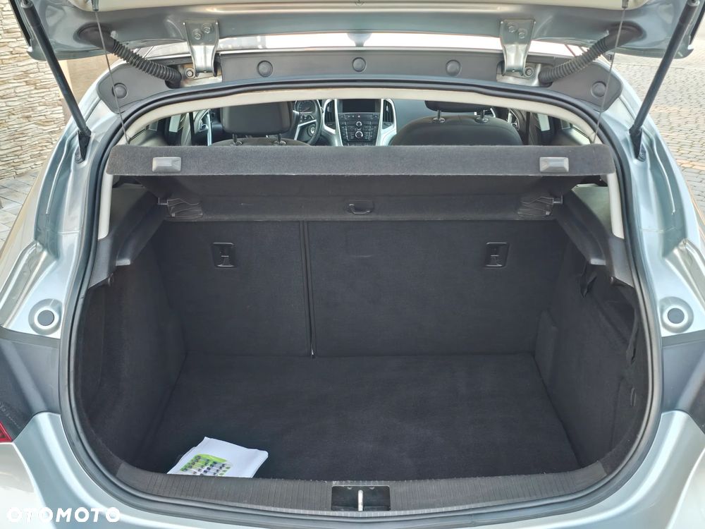 Opel Astra 2.0 CDTI Cosmo - 18